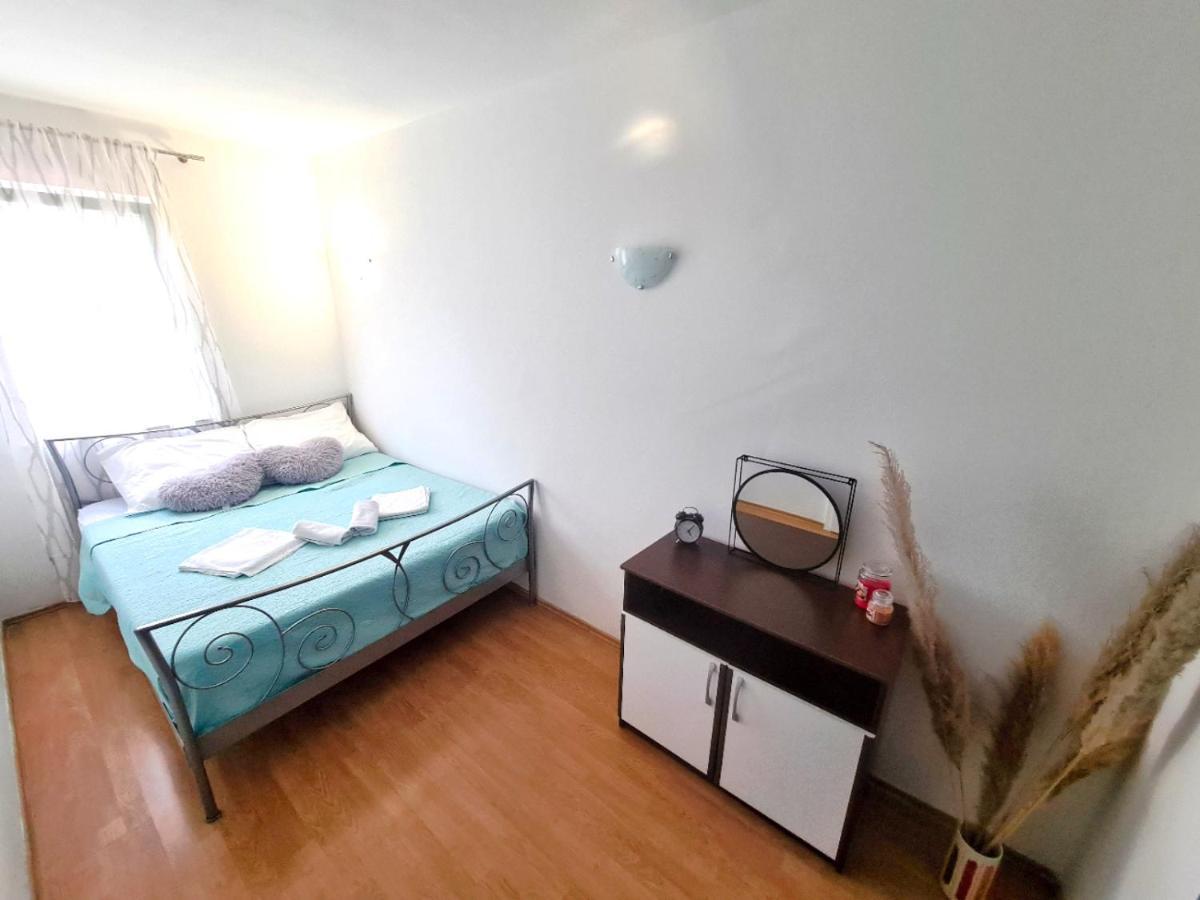 Apartment Three Roads Baška Voda Kültér fotó