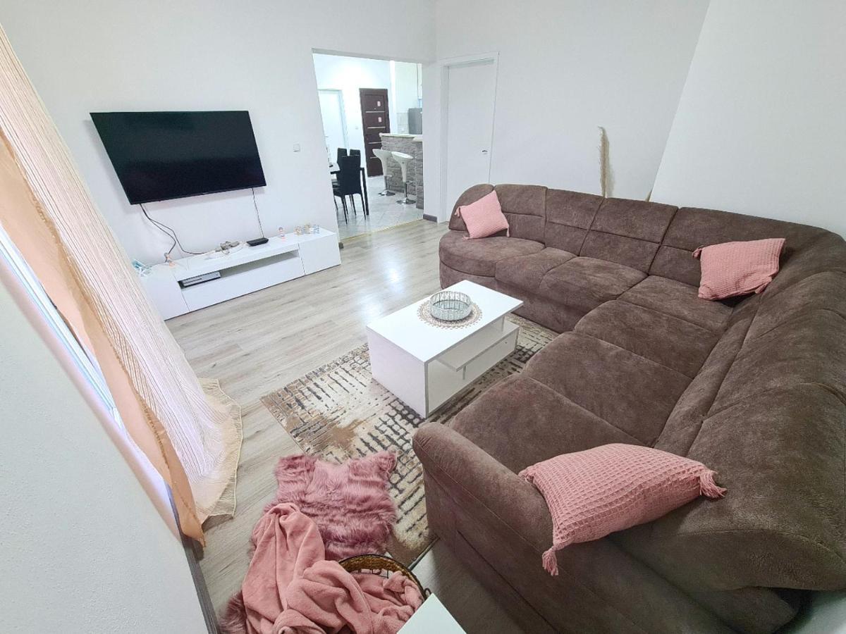 Apartment Three Roads Baška Voda Kültér fotó